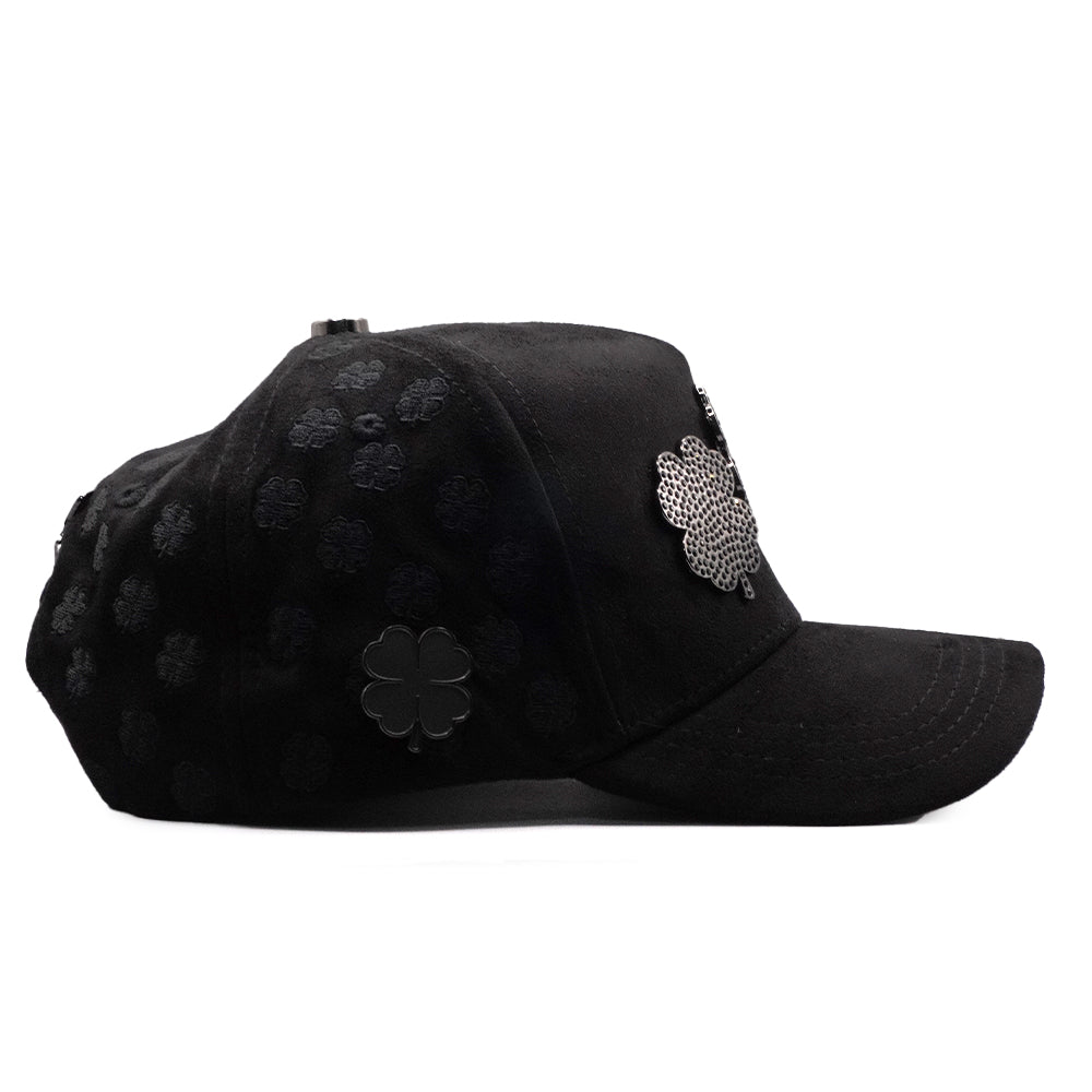 Triple Clover Total Black